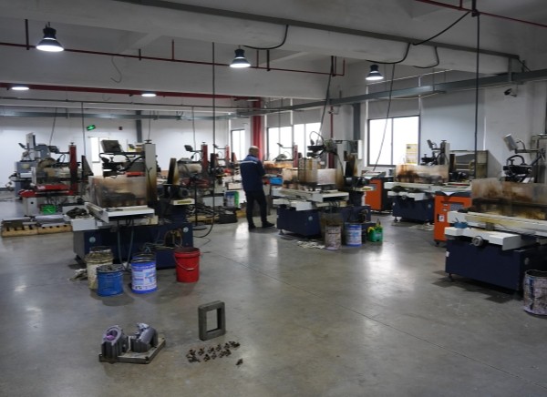 車(chē)間設(shè)備